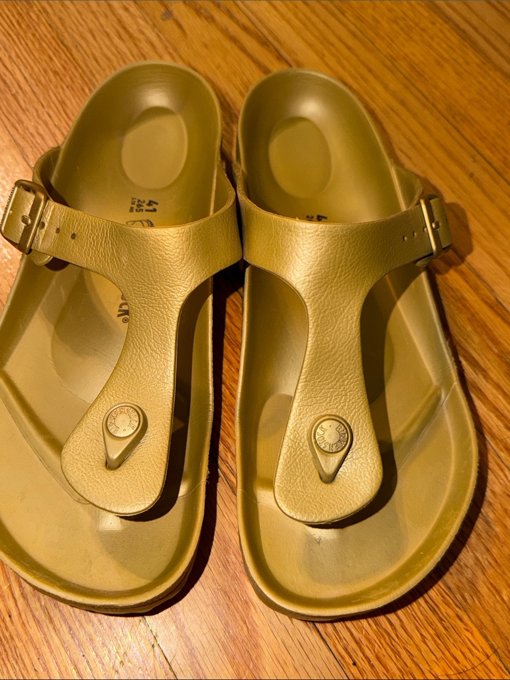 Birkenstock Gizeh EVA sandals in Glamour Gold size 41 - women’s 10.5